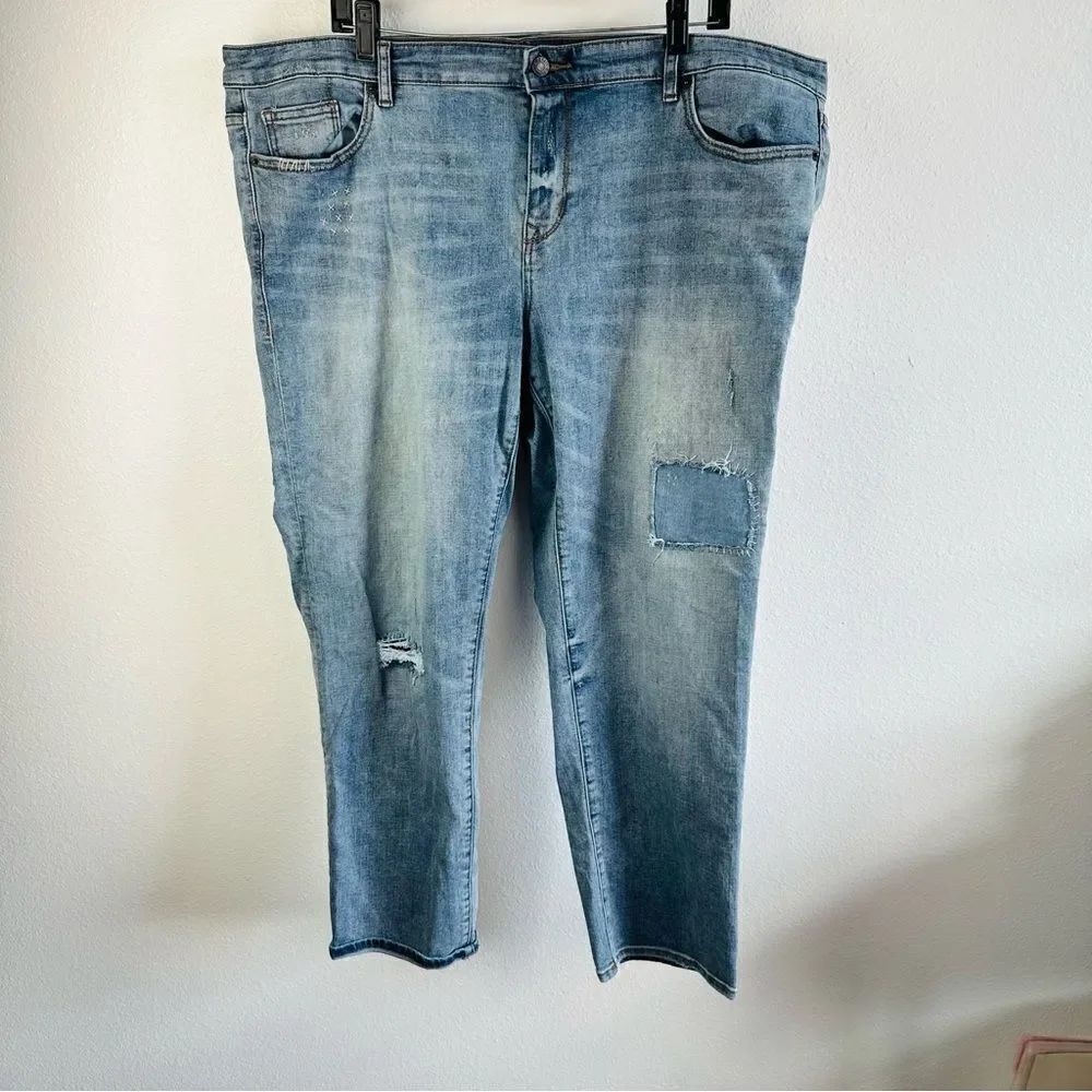 Old Navy Boyfriend Straight Distressed Jeans Size 22W